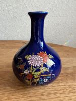 Blaue Vase mit Blumenmotiv Berlin - Steglitz Vorschau