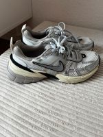 Nike V2K - Run Schuhe Größe 38 Niedersachsen - Cadenberge Vorschau