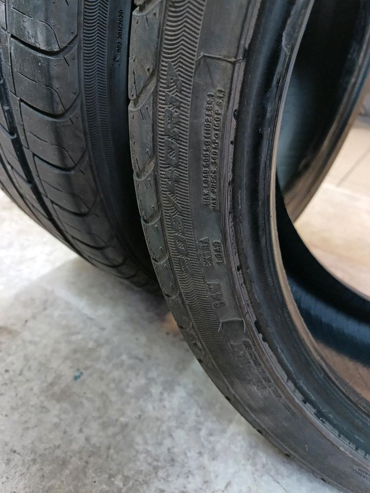 Sommerreifen austone 205/40R17 in Altenbeken