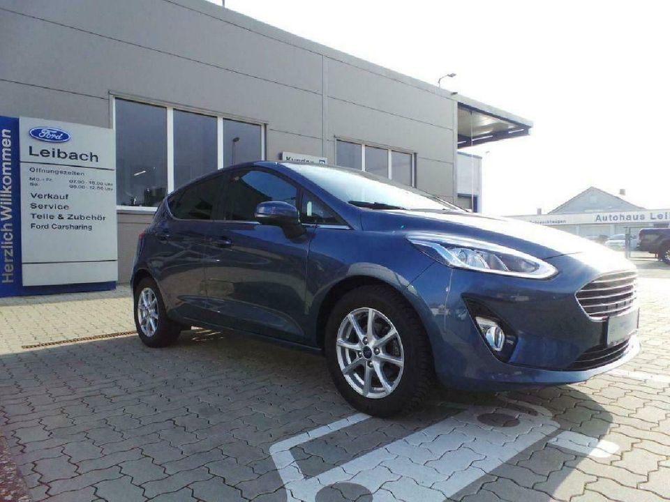 Ford Fiesta 5 t. Titanium, Navi, Winter Paket in Rülzheim