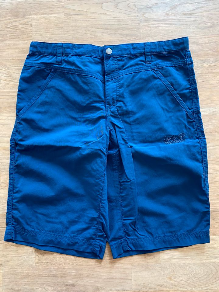 Jack Wolfskin Wandershorts Gr. 164 in Wenden