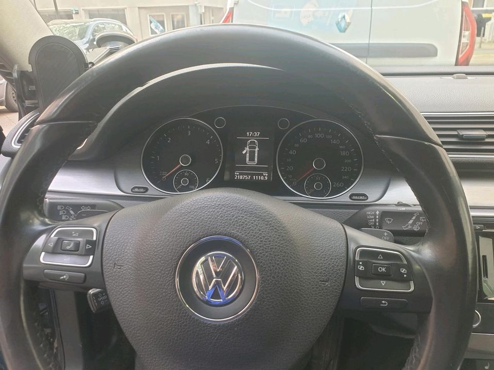 VW passat B7 2.0 2012 in Herne