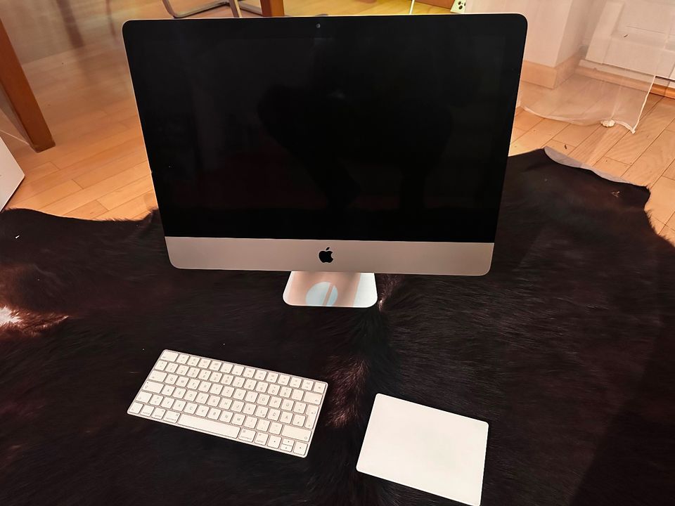 iMac Retina 4K, 21.5´´, 16GB RAM, 256 GB, 3,3GHz, Ende 2015, OVP in Achern