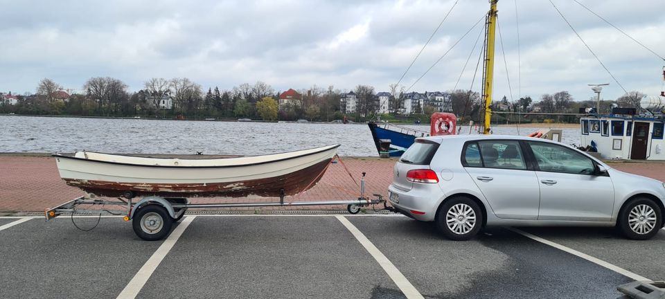 Verkaufe Motorboot mit Trailer in Rostock