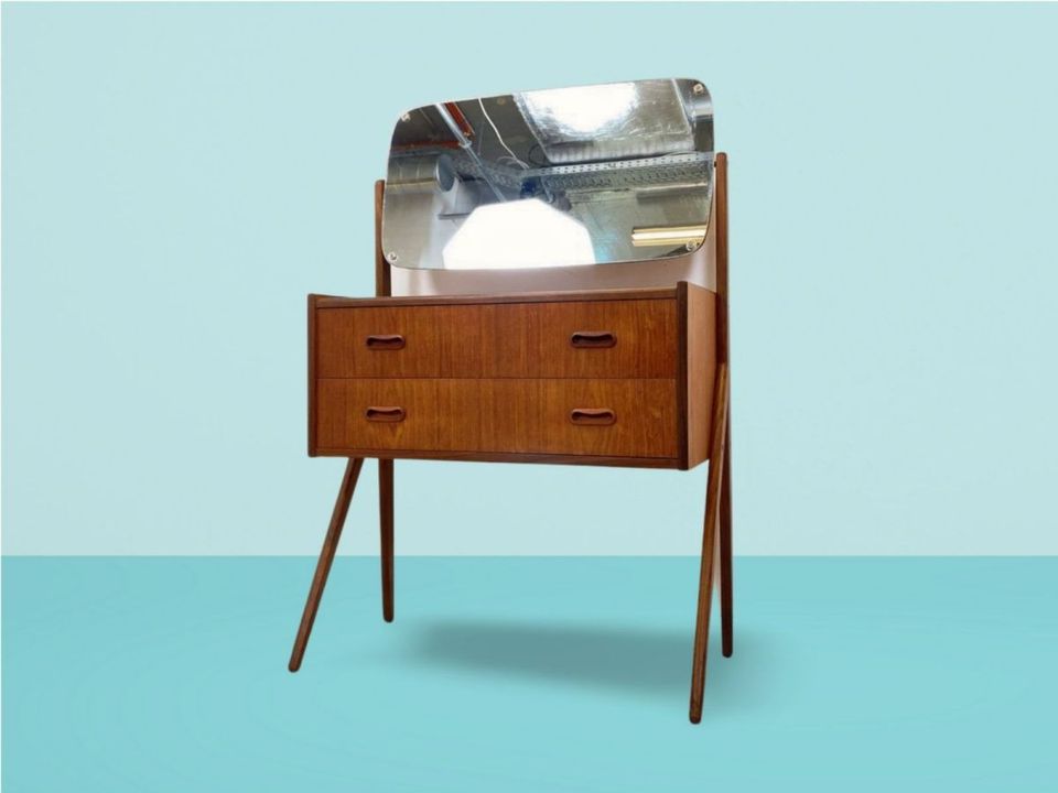 WMK Stilvolle & sehr gut erhaltene Danish Design Frisierkommode im Teak # Spiegelkommode Schminkkommode Schminktisch Kommode Wäschekommode Dresser Scandinavian Mid-Century Vintage 50er 60er Teakholz in Berlin