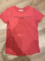 T-Shirt von Tommy Hilfiger in der Größe 164 Nordrhein-Westfalen - Witten Vorschau