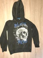 Hoodie mit Totenkopfmotiv Gr. 146/152 Thüringen - Gerstungen Vorschau