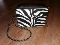 Stylische Cross-Body Bag im Zebraprint Rheinland-Pfalz - Auderath Vorschau