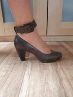 5th Avenue pumps Riemchen Pumps beige taupe Dirndl Bayern - Klingenberg am Main Vorschau