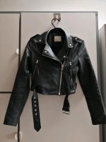 Lederjacke Bikerjacke schwarz Kunstleder Bershka 34 XS Dresden - Neustadt Vorschau