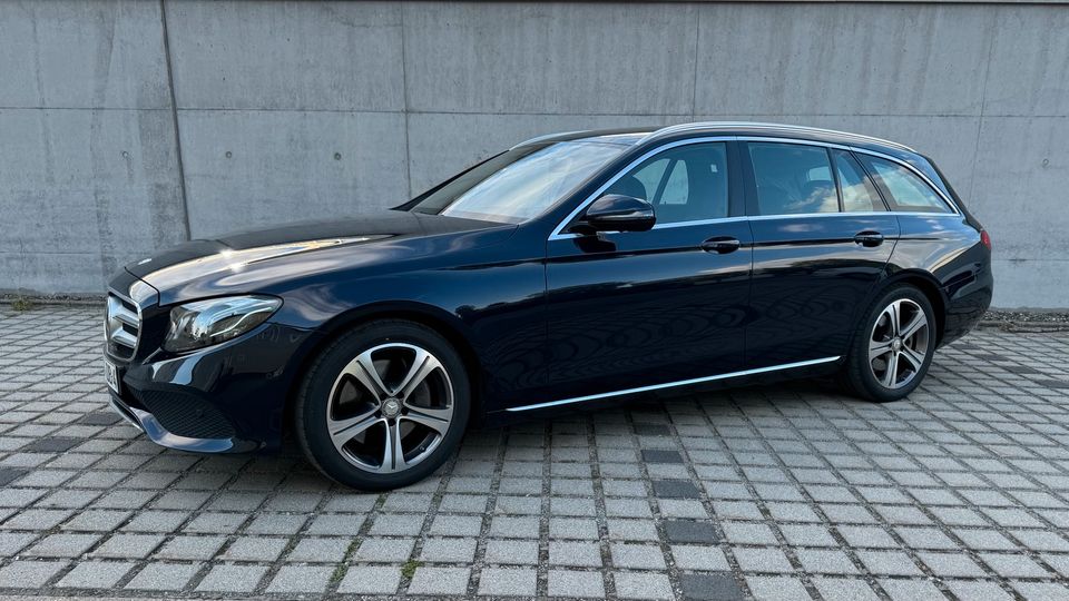 Mercedes Benz E350d AHK Standheizung Massage in Rottweil