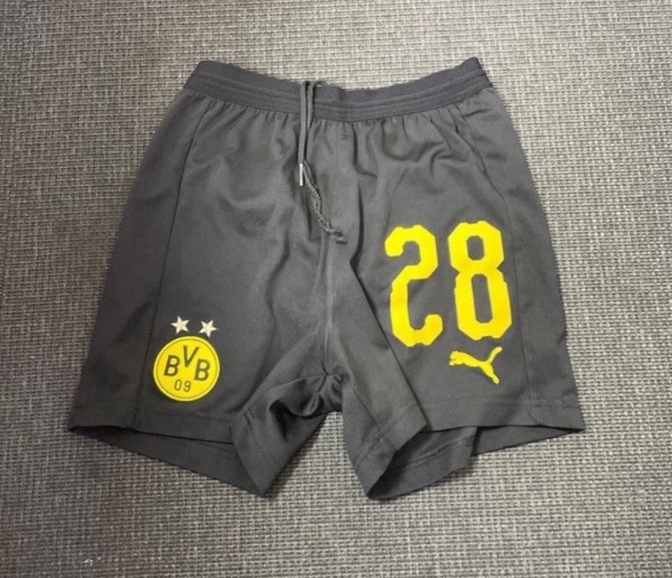 BVB Short in 152 in Ebernhahn