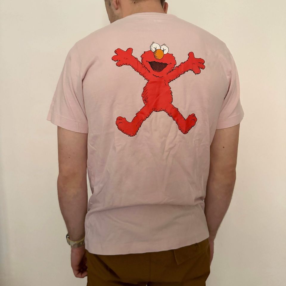 Kaws Uniqlo T-Shirt in Berlin