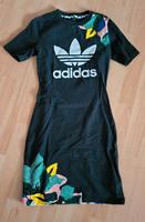 Kleid Adidas Sommer 34 Rarität Blumen eng neuwertig Hessen - Gießen Vorschau