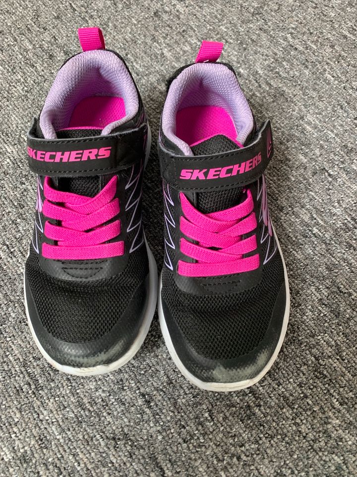 Skechers Turnschuhe Sneaker Gr. 28 in Kappeln