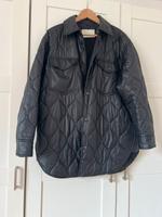 Mango Oversize Steppjacke Schwarz Düsseldorf - Friedrichstadt Vorschau
