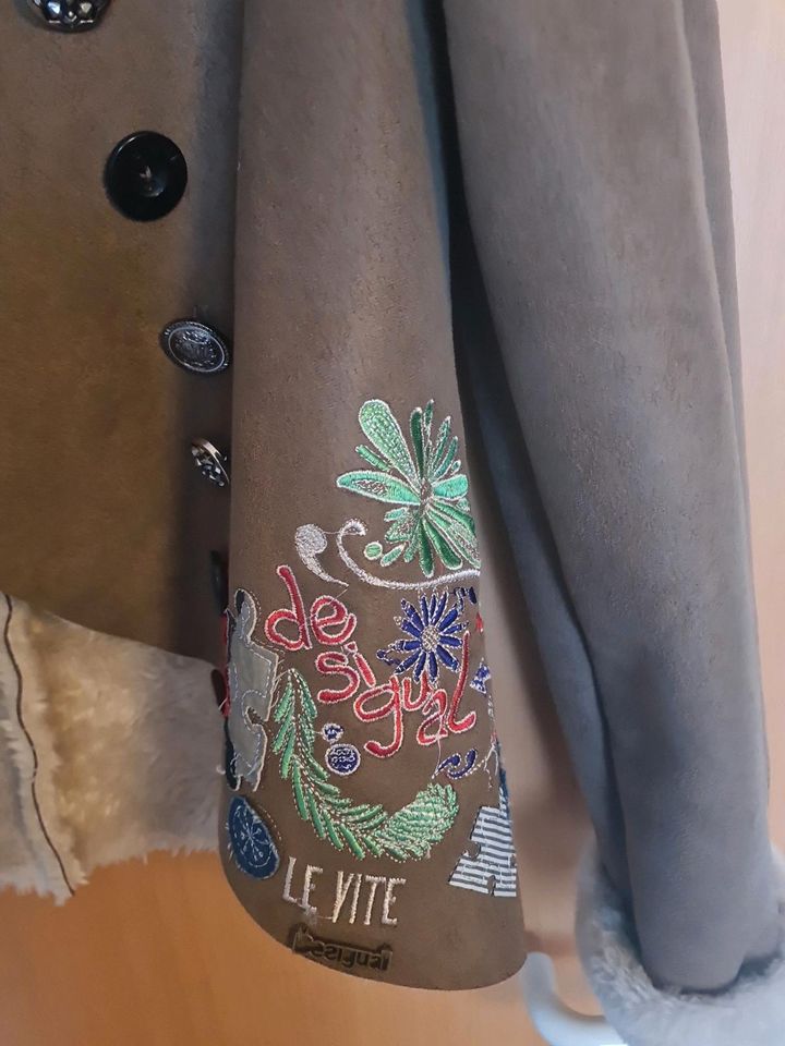 Desigual Jacke in Heimertingen