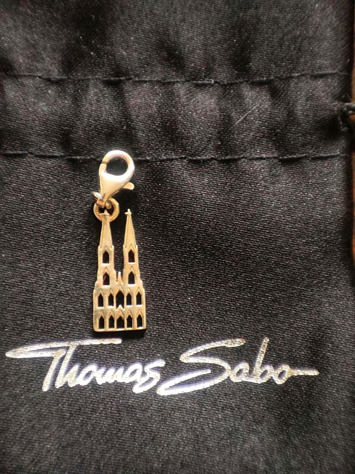 Thomas Sabo Charm Anhänger 7 Stück in Gehrden