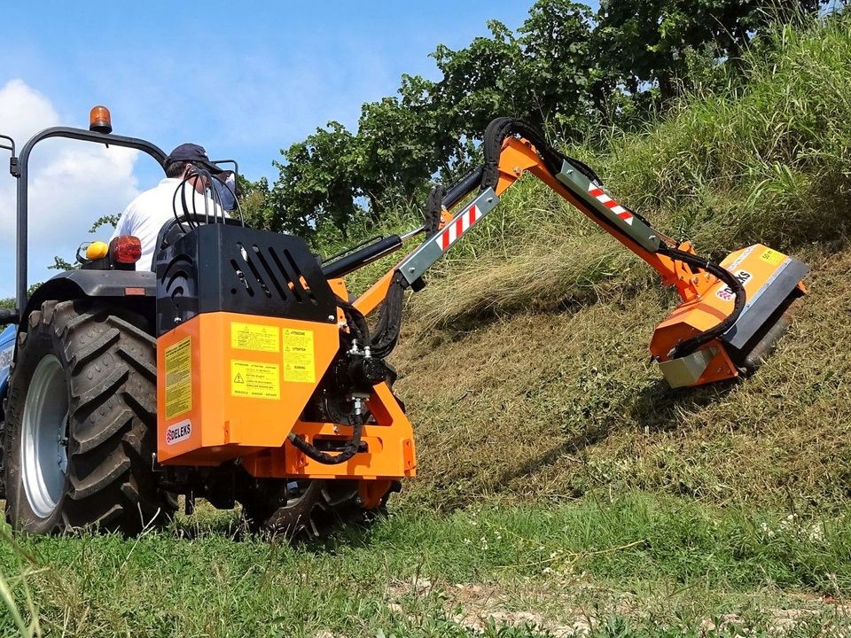 DELEKS® AIRONE-60 Hydraulischer Böschungsmulcher mit Auslegearm in Pfaffenhofen a. d. Glonn