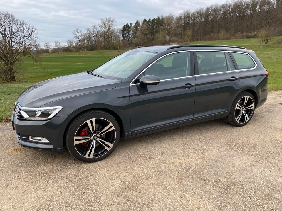 VW Passat 2.0 TDi Navi LED AHK Kamera Automatik in Eggolsheim