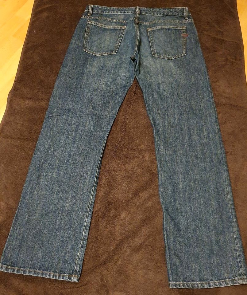 Diesel Jeans - Mod. Rabox Farbe Blau  Gr. W 34 / L 32  Neuwertig in Hamburg