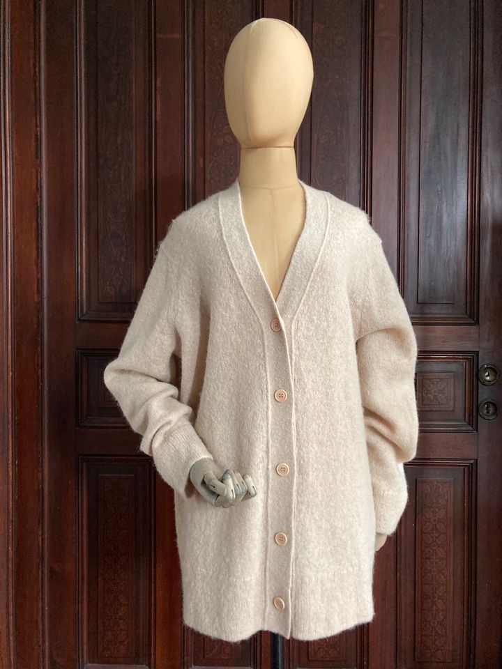 Strickjacke Arket Hippie Cardigan Knopfleiste Alpaka Wolle L in Hamburg