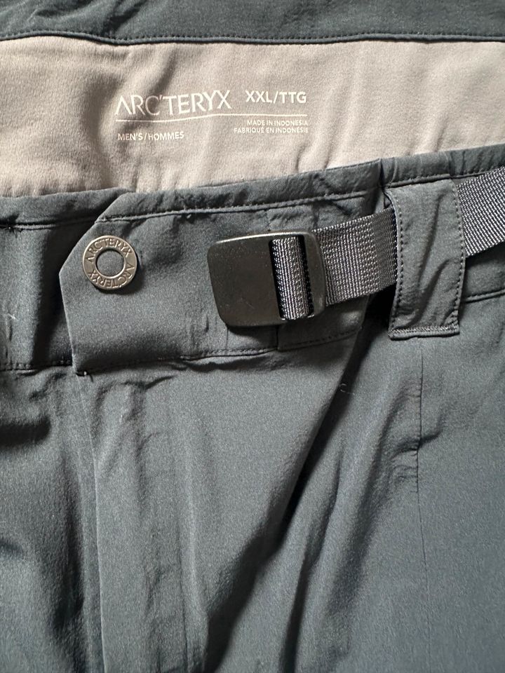 Arcteryx Rush Softshell Skihose XXL dunkelblau in Darmstadt