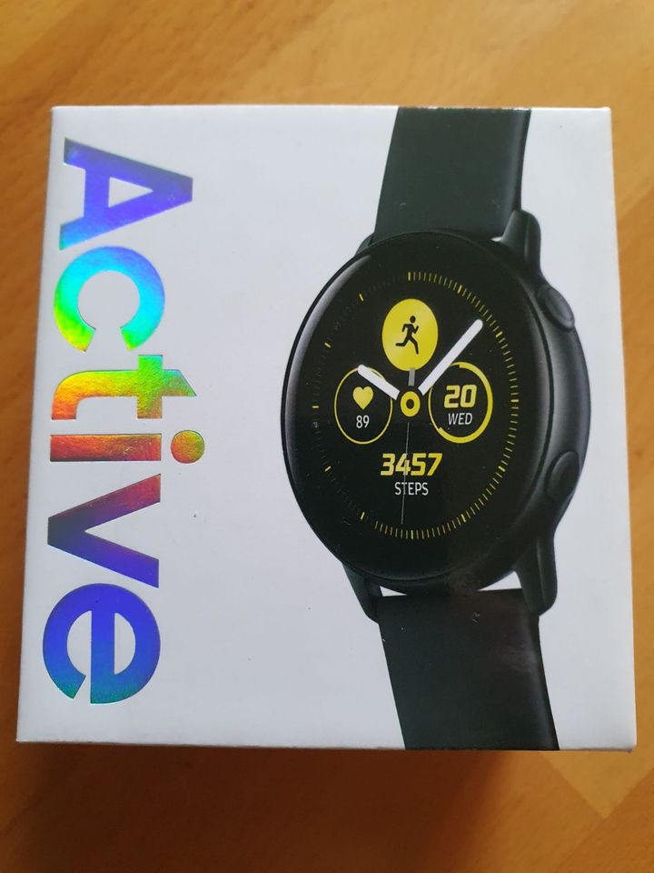 Samsung Galaxy Watch Active R500 + Armband und OVP zu verkaufen! in Immenstadt