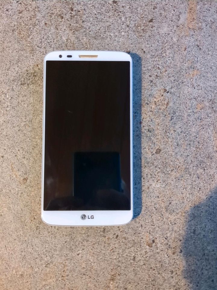 LG D802 Smartphone in Ebenweiler