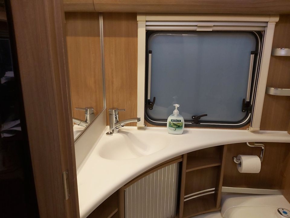 Luxus Wohnwagen Fendt 700 TMF "Mayfair" Caravan in Isernhagen