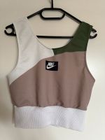 Nike Crop Top M Nordrhein-Westfalen - Wesel Vorschau