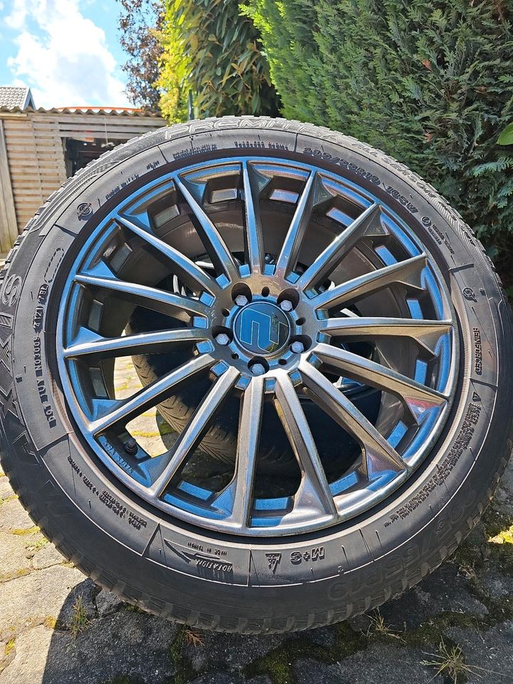 19" Zoll Audi Q4 etron Felgen  M+ S All Season in Ellwangen (Jagst)