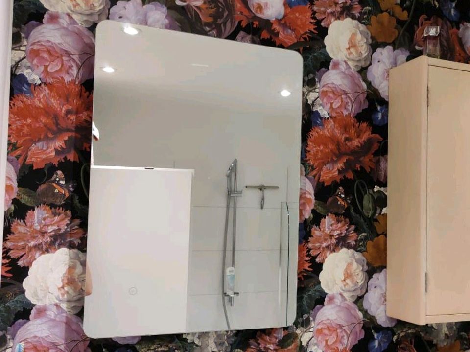 Badezimmer Spiegel Led / Badspiegel Touch in Bingen