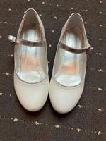 Mädchen Kommunion Schuhe Ballerina Größe 32 Nordrhein-Westfalen - Geseke Vorschau