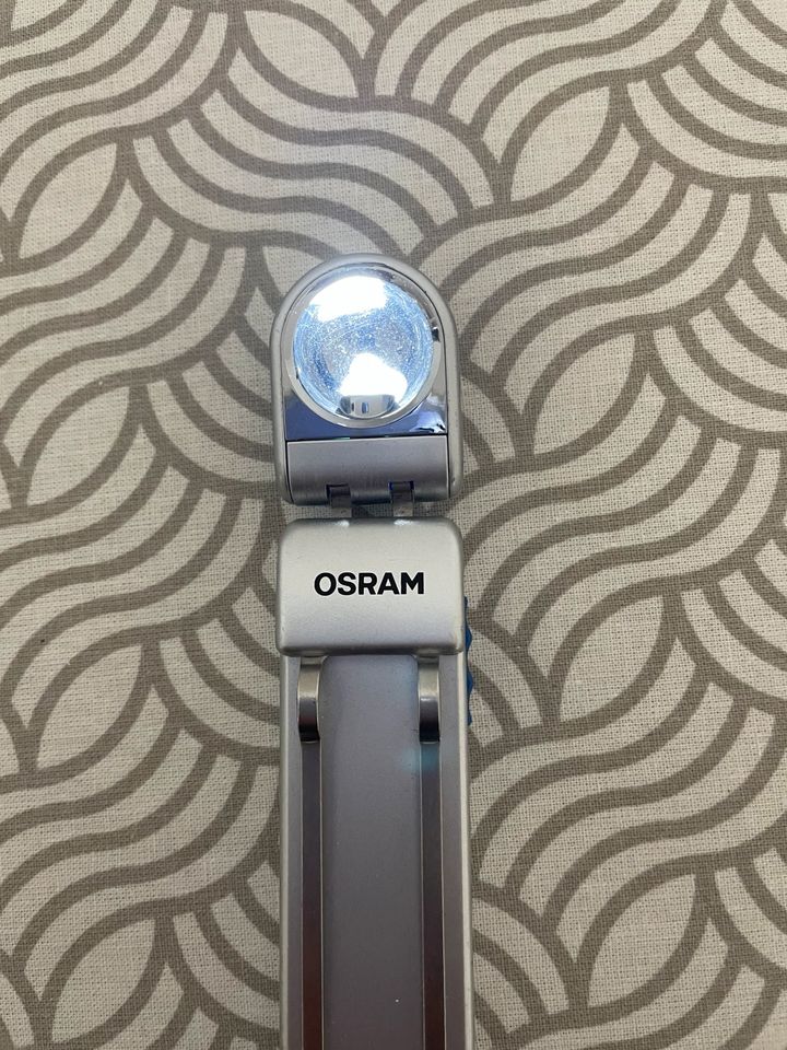 Osram LED Leselampe Leuchte Lampe klemmst schwenkbar in Buchloe