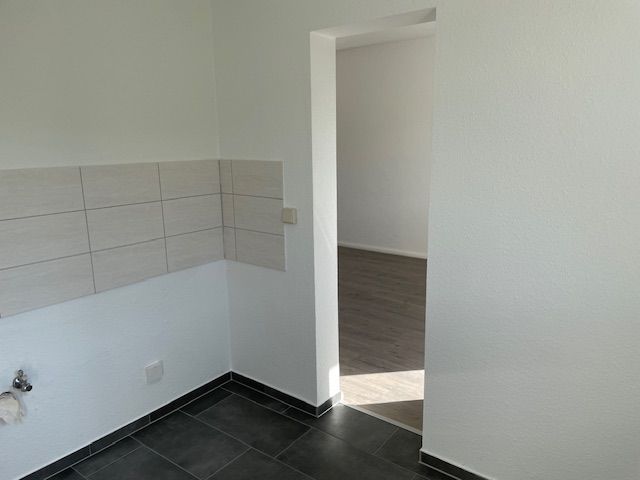 Sanierte Drei-Raum Wohnung in Schwarzenberg Heide zu vermieten in Schwarzenberg (Erzgebirge)
