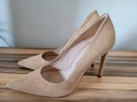 Zara Pumps beige Wildleder Gr. 39 Niedersachsen - Bokensdorf Vorschau