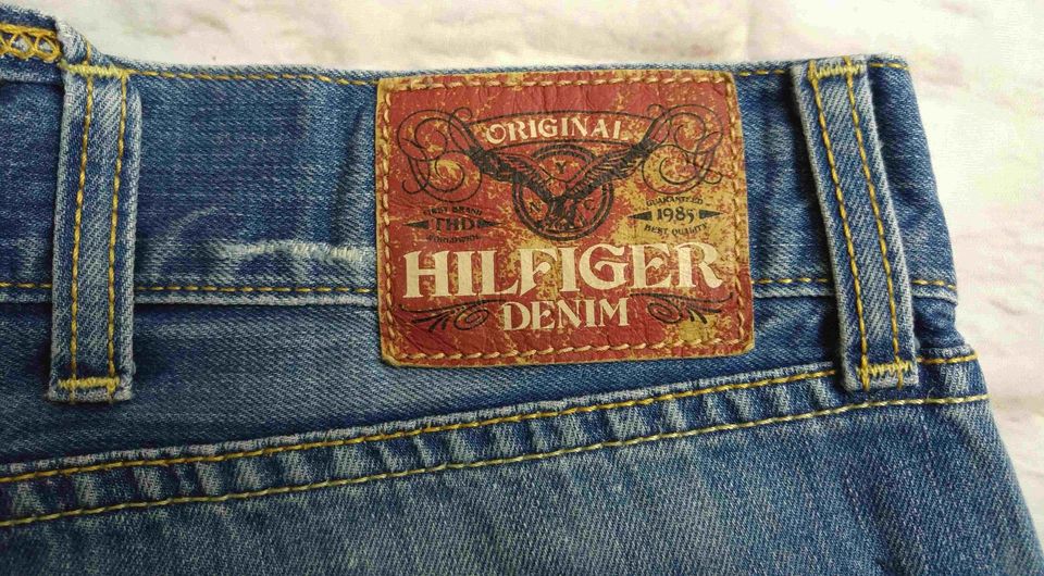 Hilfiger Denim – Herrenjeans 32/34 Blau Washed-Out – Hose / Jeans in Hannover