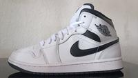 Nike Air Jordan 1 Mid- Reverse Panda Gr. 44 Nordrhein-Westfalen - Remscheid Vorschau