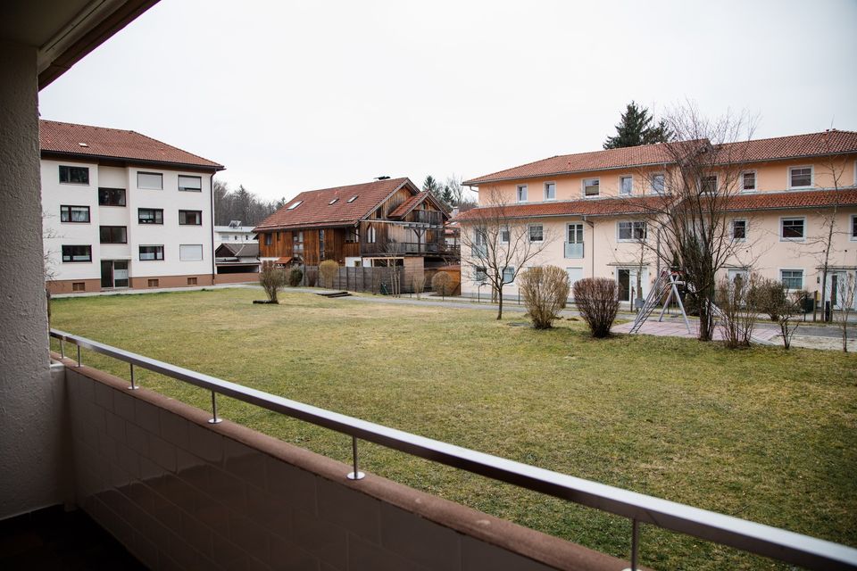 *RESERVIERT* - 3-Zimmer-EG-Wohnung mit großzügigem Balkon in Geretsried