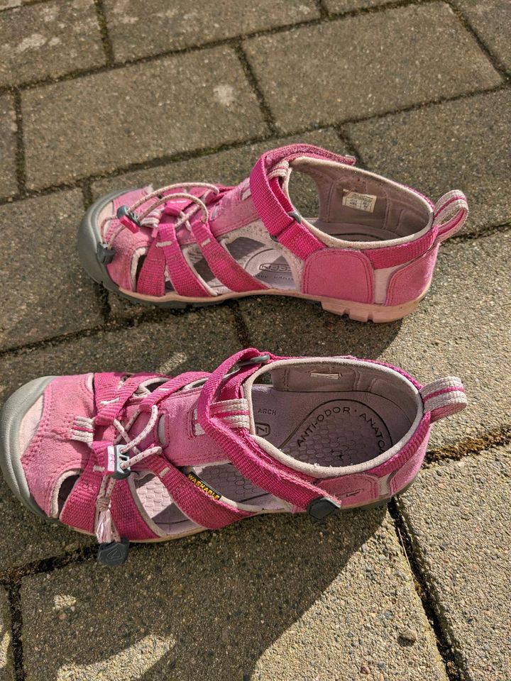 Keen Sandale 33/34(35) US 3 Seacamp II CNX Mädchen pink/rosa in Kiel