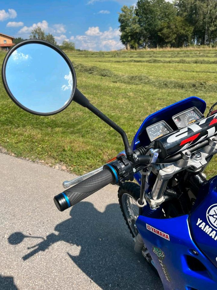 Yamaha DT 125 4BL in Kollnburg