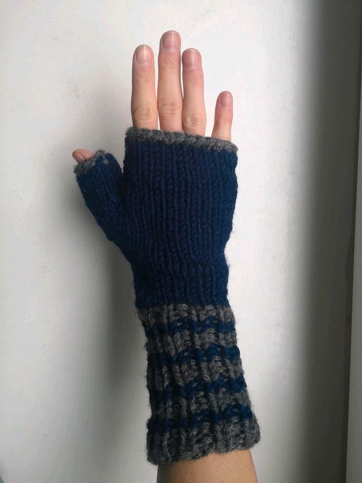 Handschuhe selbstgestrickt in Lüneburg