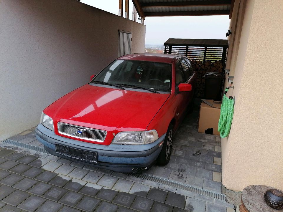 Volvo V40 für Bastler in Bad Neustadt a.d. Saale