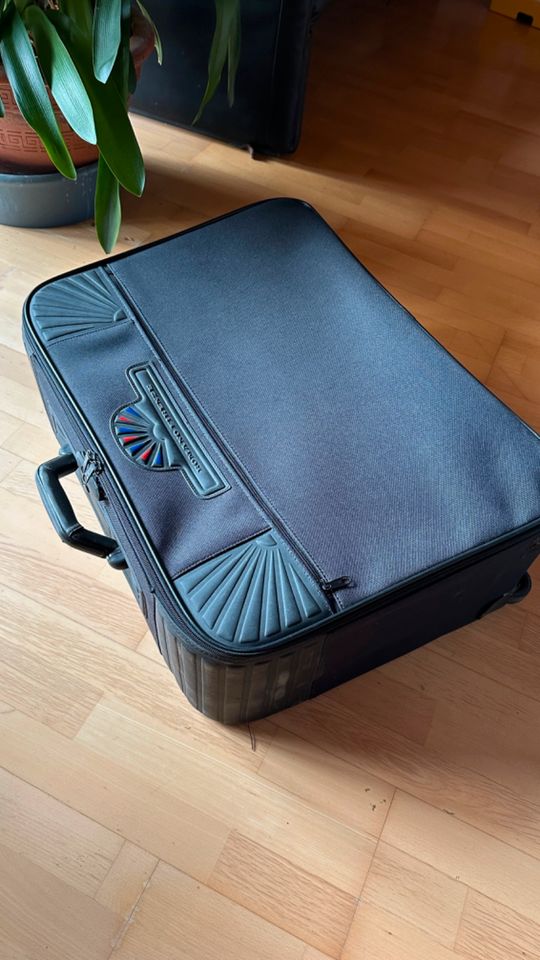 Koffer Reisekoffer schwarz gebraucht B x H x T: 63x20x50 cm in Vachendorf