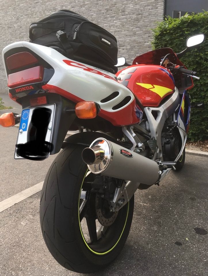 Honda CBR900RR Fireblade (RC33) 1996 in Bad Rappenau