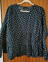 Dunkelblaue Bluse mit Blumen, unten etwas ausgestellter Schnitt Bayern - Dießen Vorschau