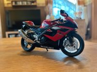 Modellmotorrad Suzuki GSX-R in Rot von Maisto Hessen - Künzell Vorschau