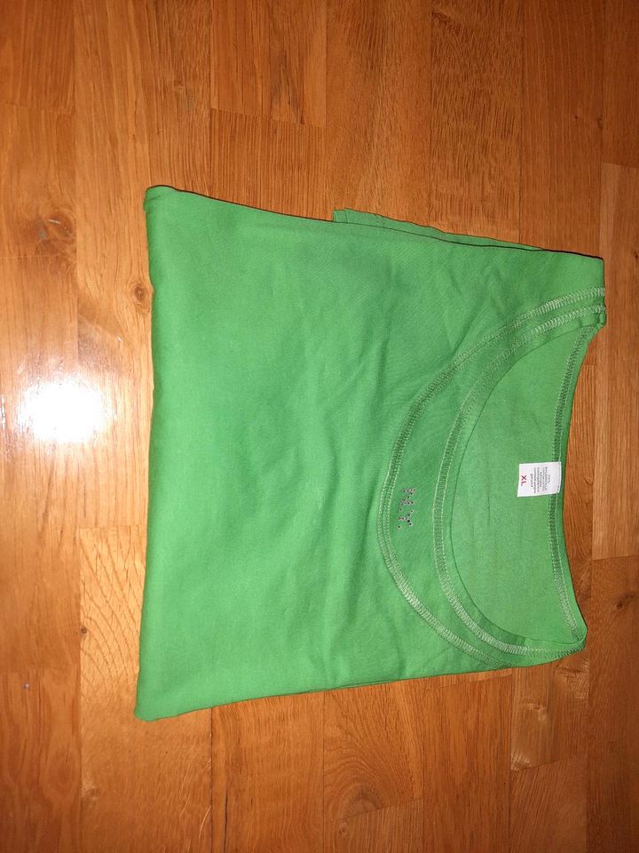 T-Shirt grün neu Gr.XL Gr.44 / 46 in Bitz