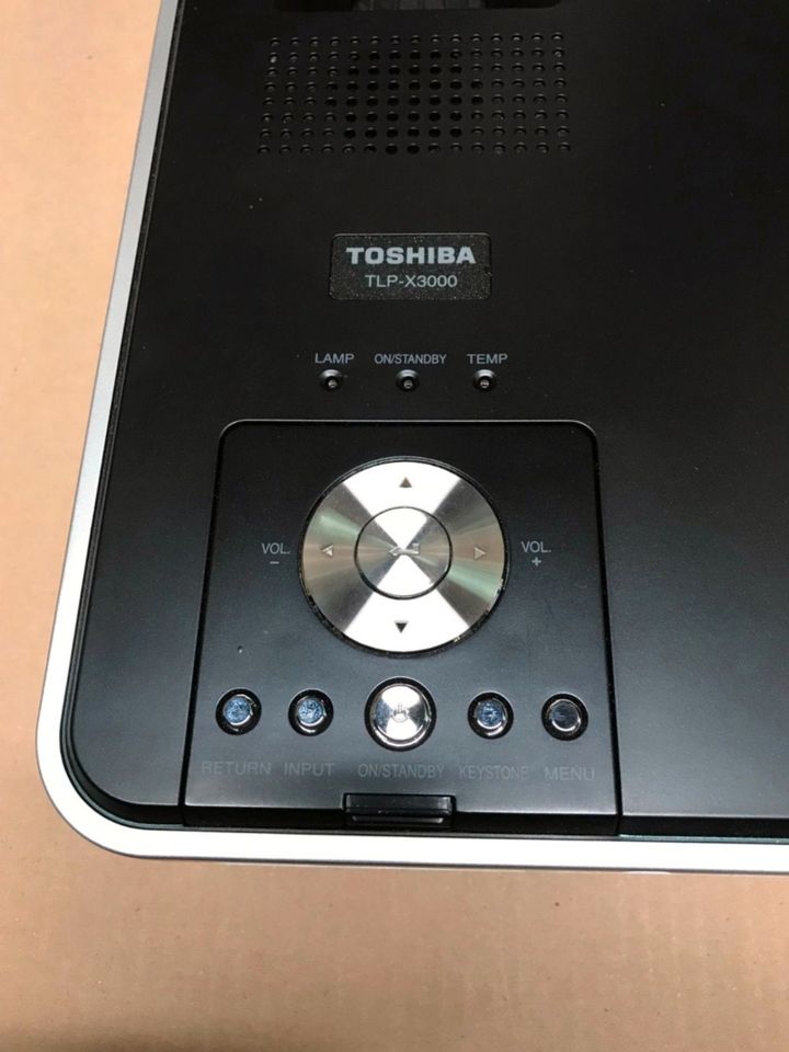 Toshiba Projektor / Beamer - TLP-X3000 - in Bremen